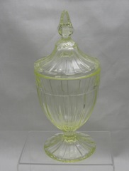 #465 Recessed Panel, Candy Jar, Canary, 1922-1924